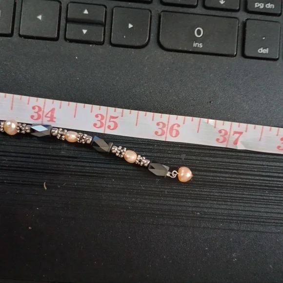 Magnet necklaces, 3 strands (C017) - Picture 5 of 5